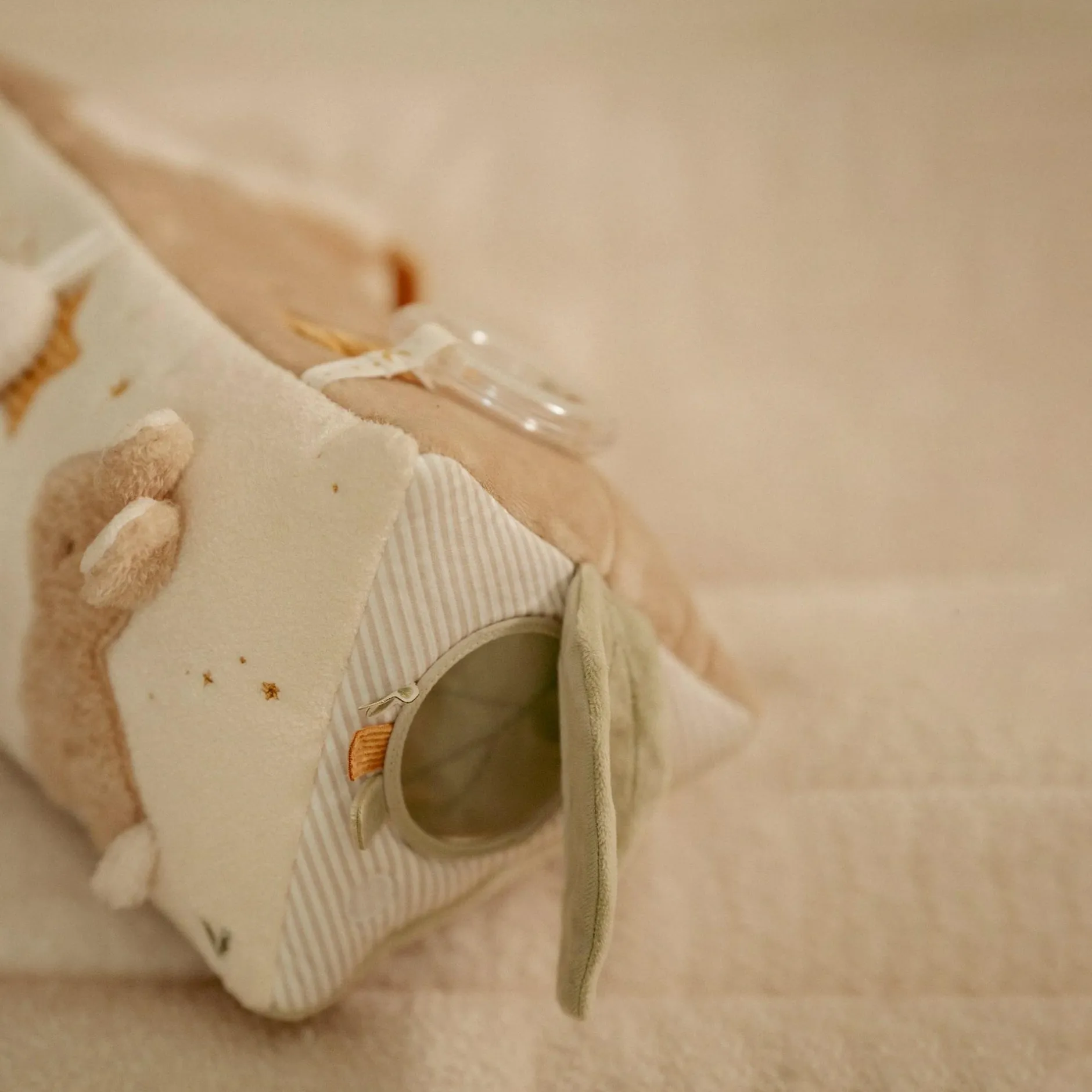 LITTLE DUTCH Aktivitätendreieck Newborn Naturals*Kinder Interaktives Spielzeug|Kuscheltiere
