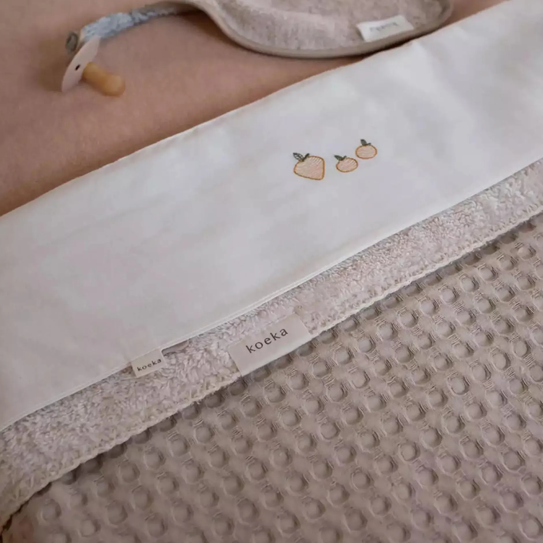 koeka Babydecke Plüsch Oslo Sand / Pebble* Bettausstattung