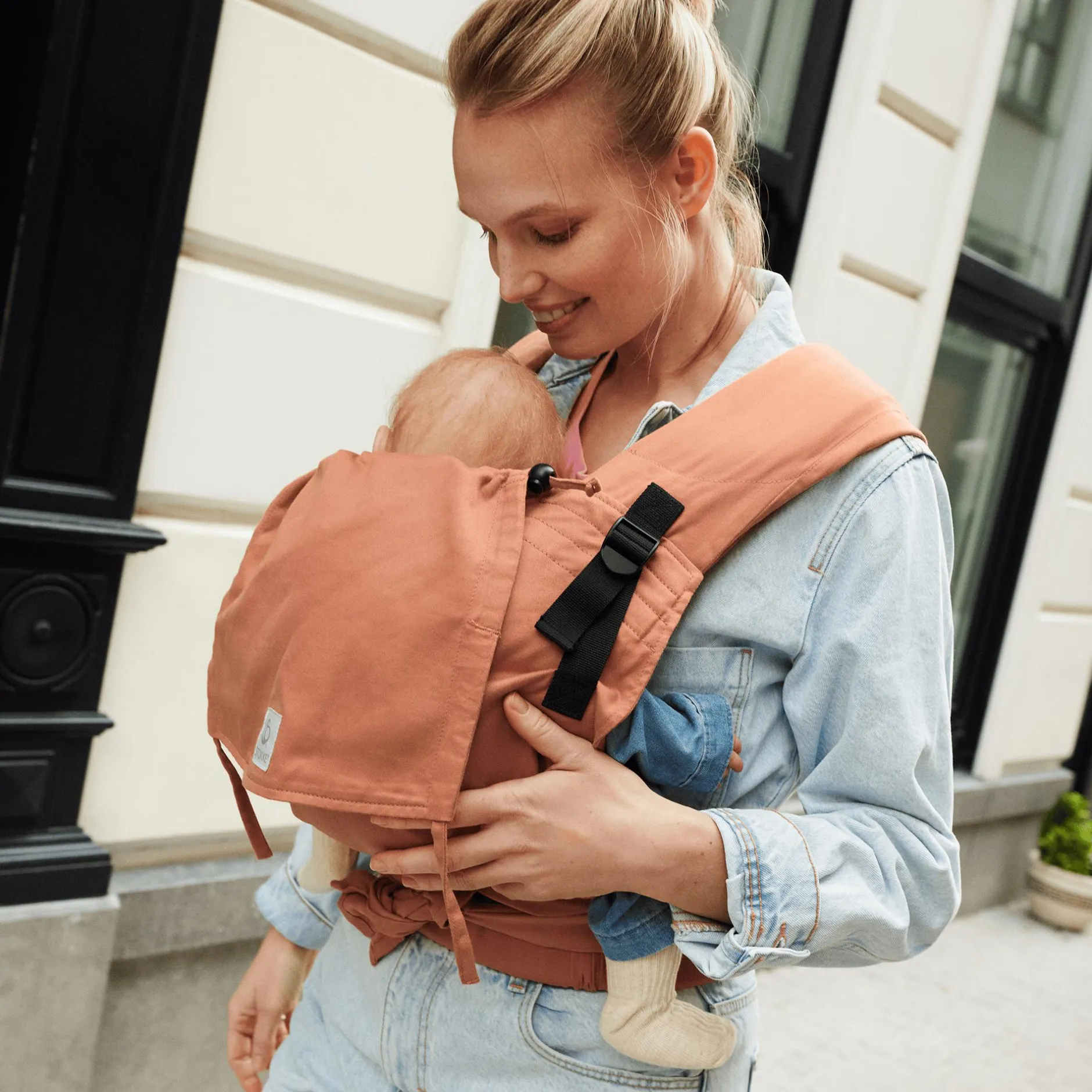 STOKKE Limas™ Babytrage Plus Terracotta* Babytragen