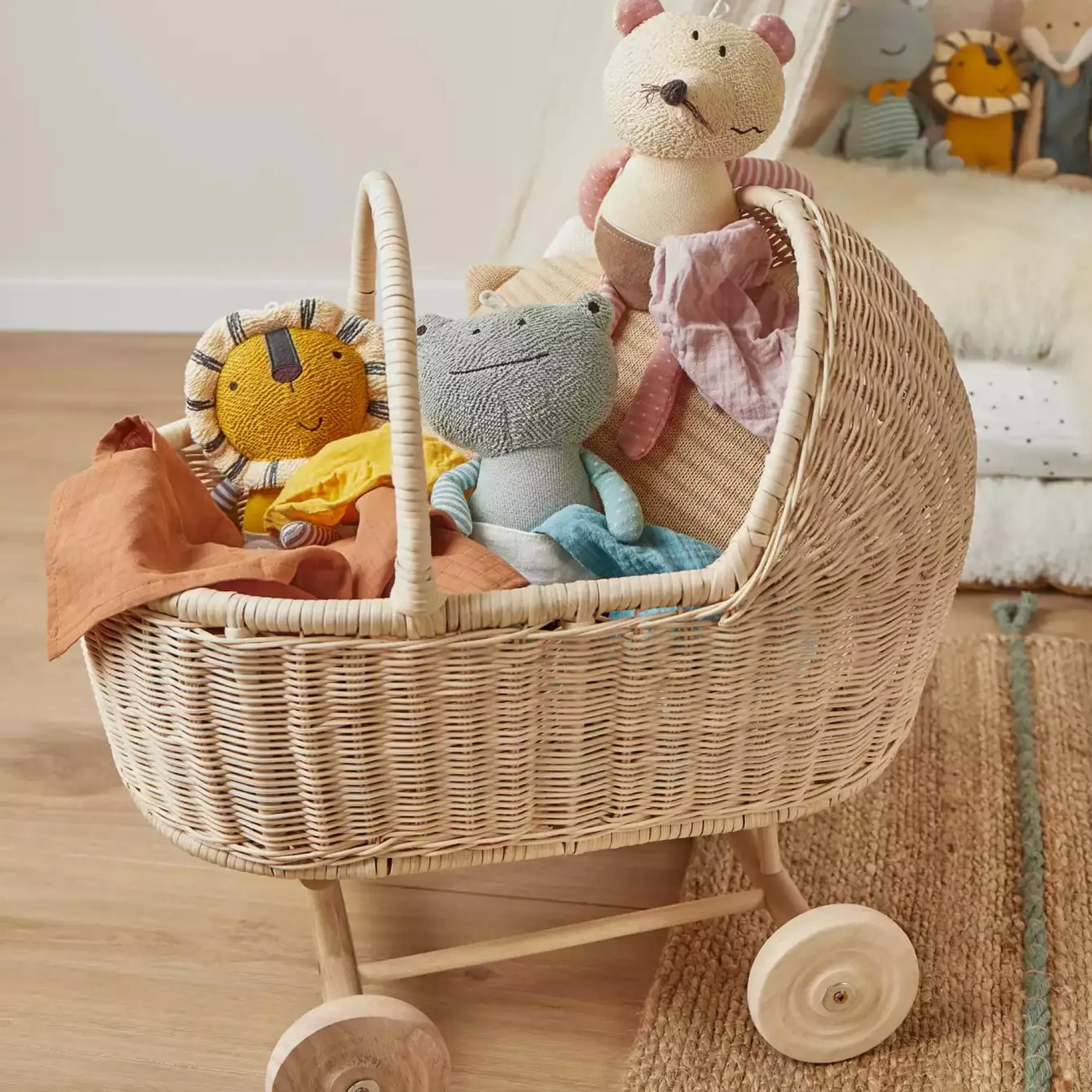 bieco Löwe mit Tuch* Kuscheltiere