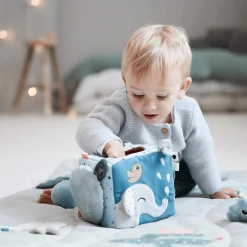 done by deer Sensorischer Stoffwürfel Deer Friends*Kinder Lernspielzeug|Rasseln & Greiflinge