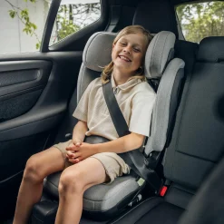 THULE Set Palm mit Fußstütze Black*Kinder Kindersitze Isofix|Kindersitze 15-36 Kg, Gruppe 2/3
